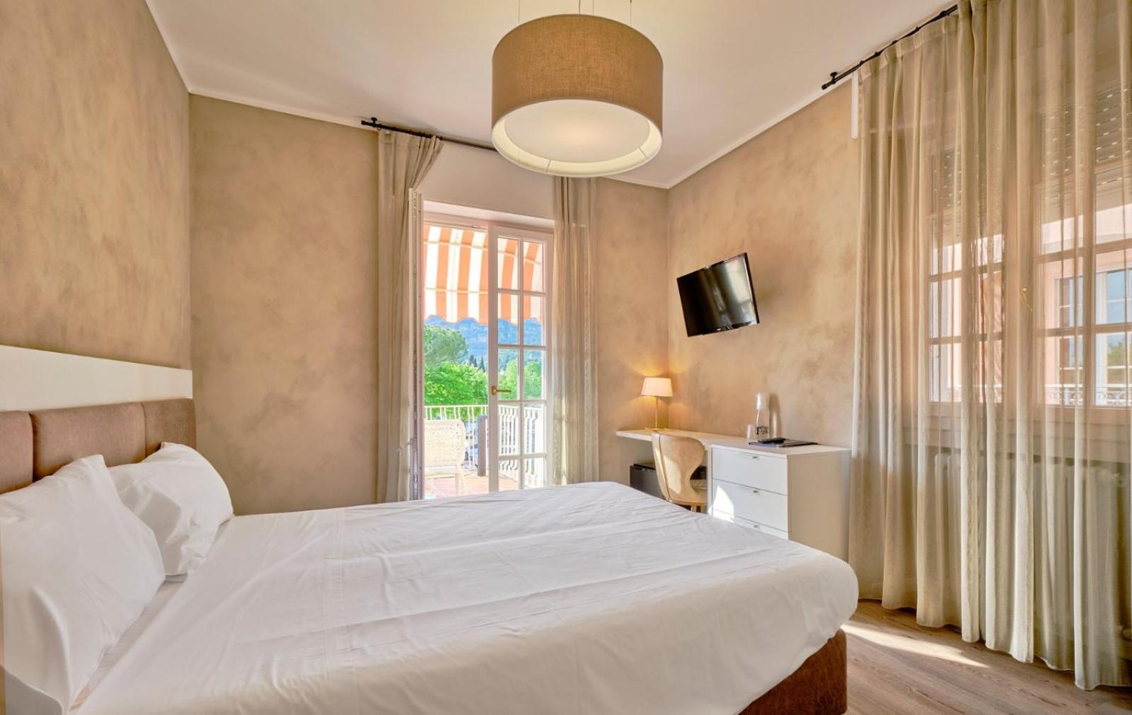 Hotel Conca D'oro ***s Garda (Verona)